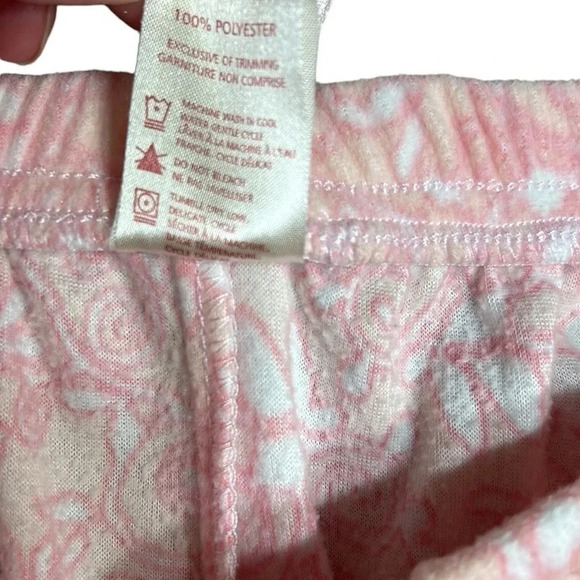 Carroll Reid pyjamas,sleepwear set.Pink flannel ,floral embroidered ,satin trim - Picture 8 of 14